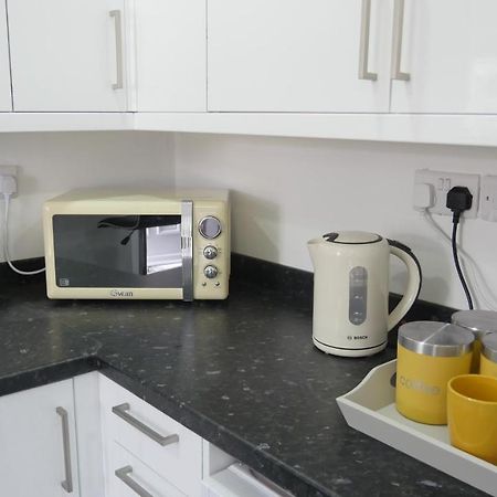 Spacious 6 Bed Home Near City & Albion Stadium Perfect For Contractors! Birmingham Extérieur photo
