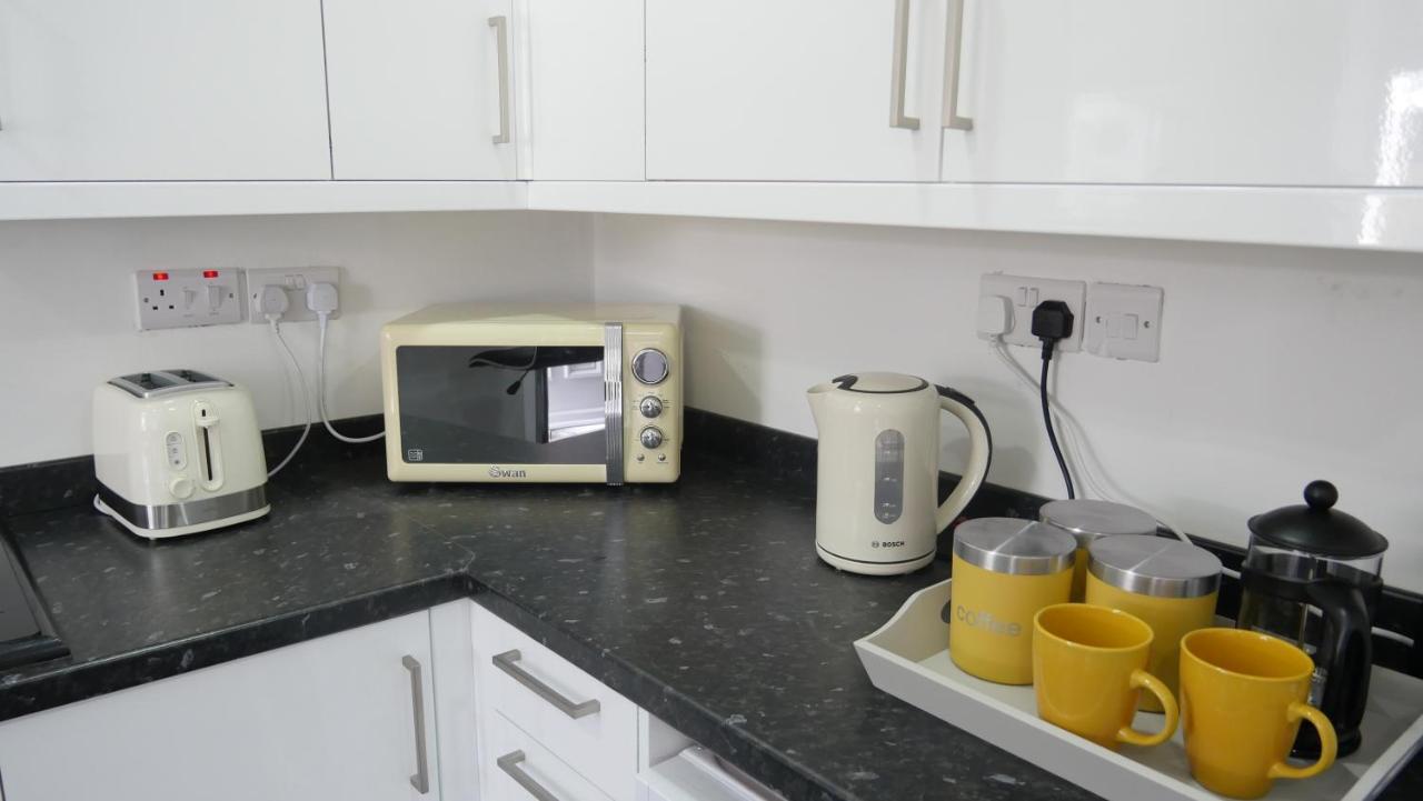Spacious 6 Bed Home Near City & Albion Stadium Perfect For Contractors! Birmingham Extérieur photo