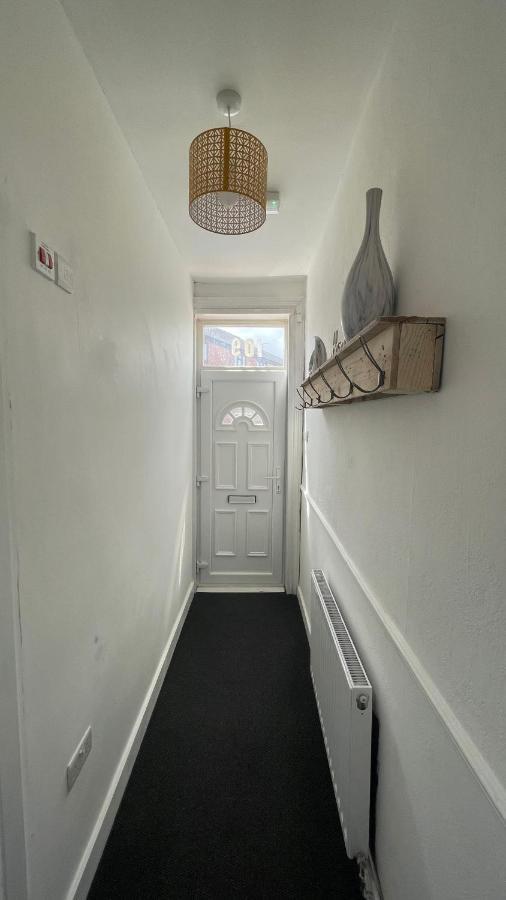Spacious 6 Bed Home Near City & Albion Stadium Perfect For Contractors! Birmingham Extérieur photo